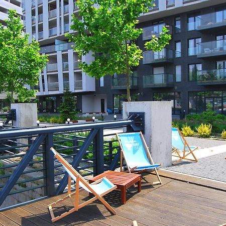 Two Towers Riverside: Old Town Rooftop Retreat Wroclaw Exterior photo