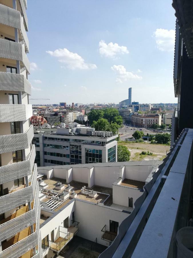 Two Towers Riverside: Old Town Rooftop Retreat Wroclaw Exterior photo